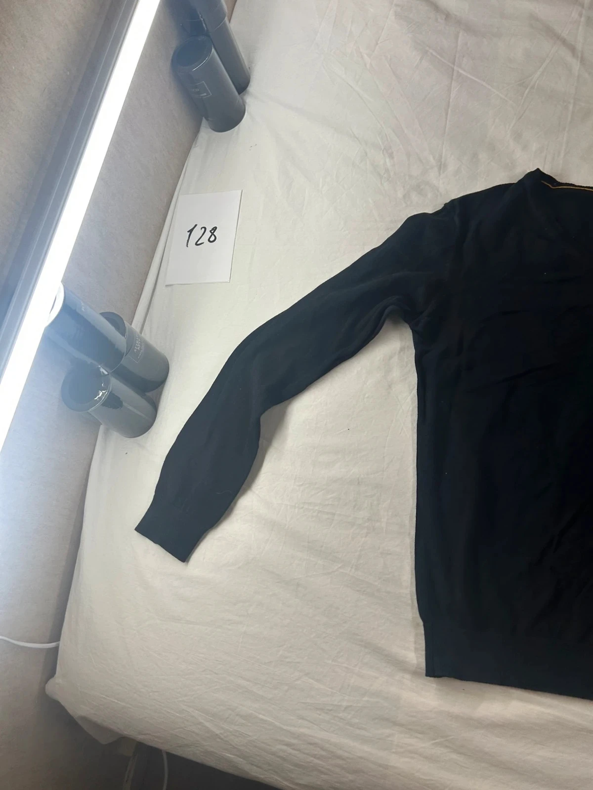 Black V-neck sweater Jules – photo 3